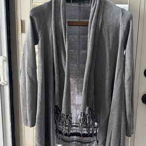 CAbi Gray Fringe Open Cardigan‎